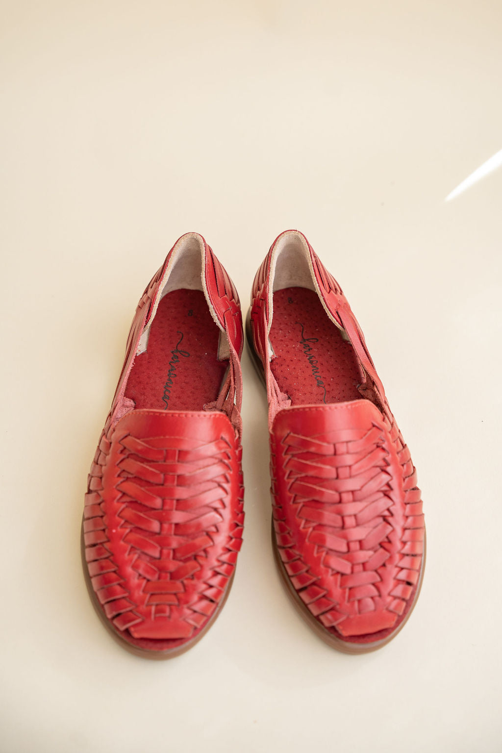 Yadira Classic - Cherry Red
