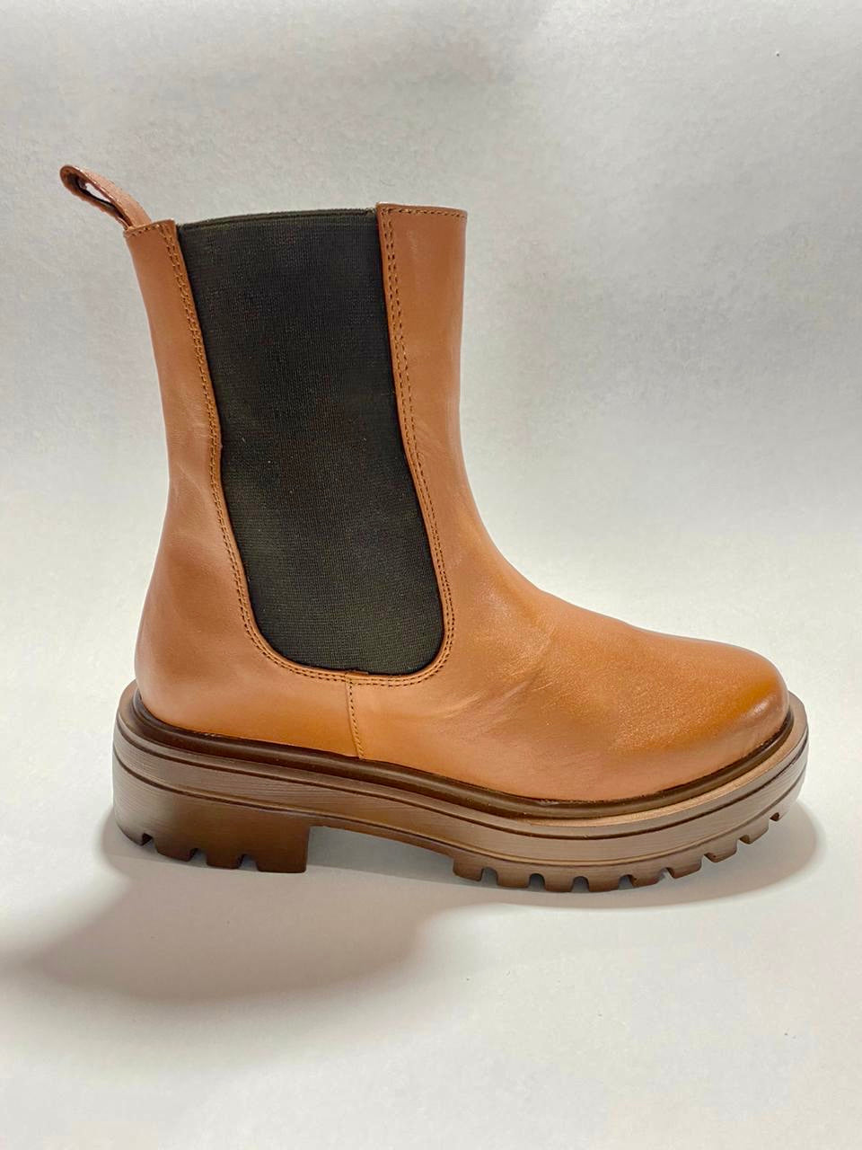 NEW Martina Chelsea Chunky Boots - Cognac