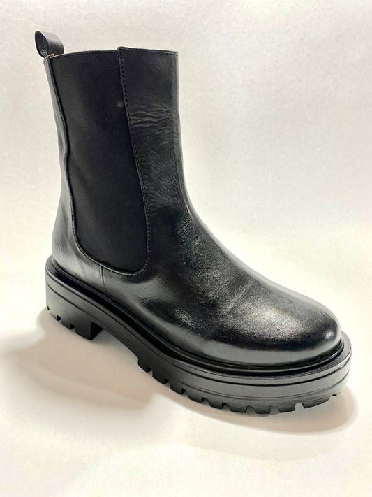 Martina Chelsea Chunky Boots  *Pre-order*